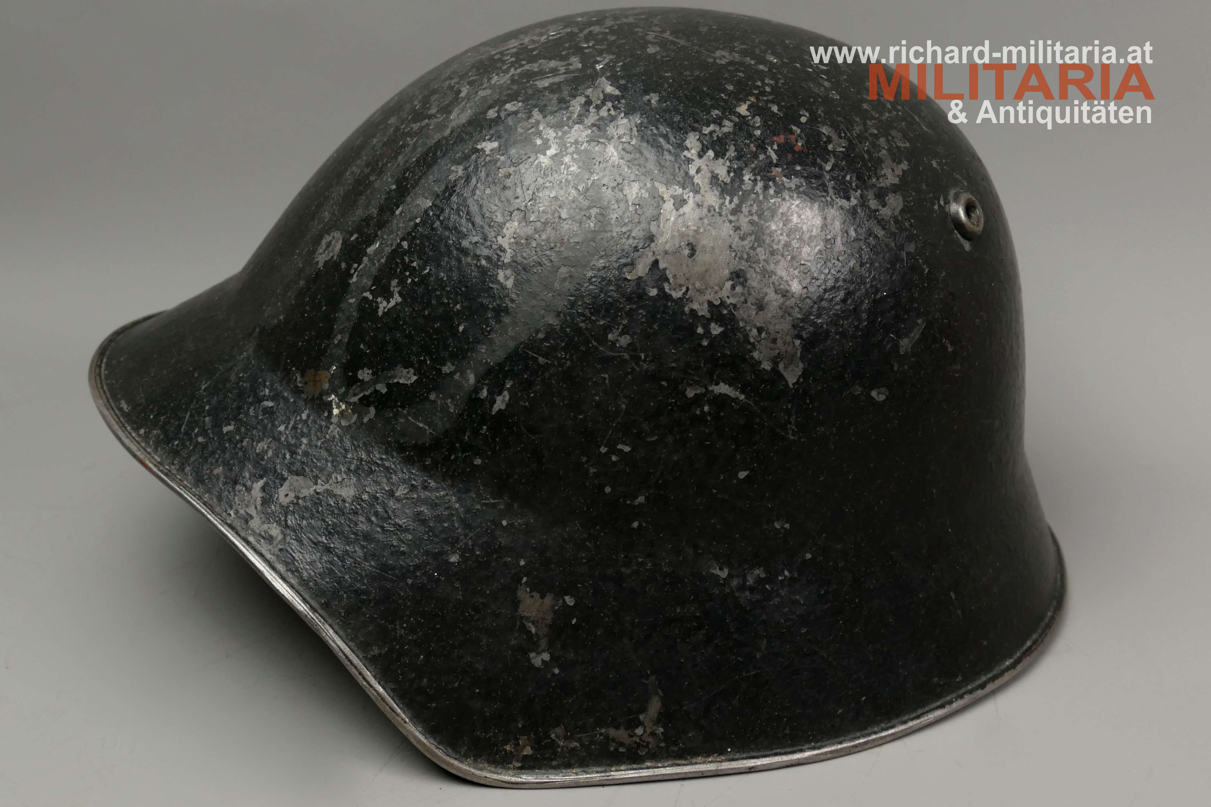 Schweizer Stahlhelm M18