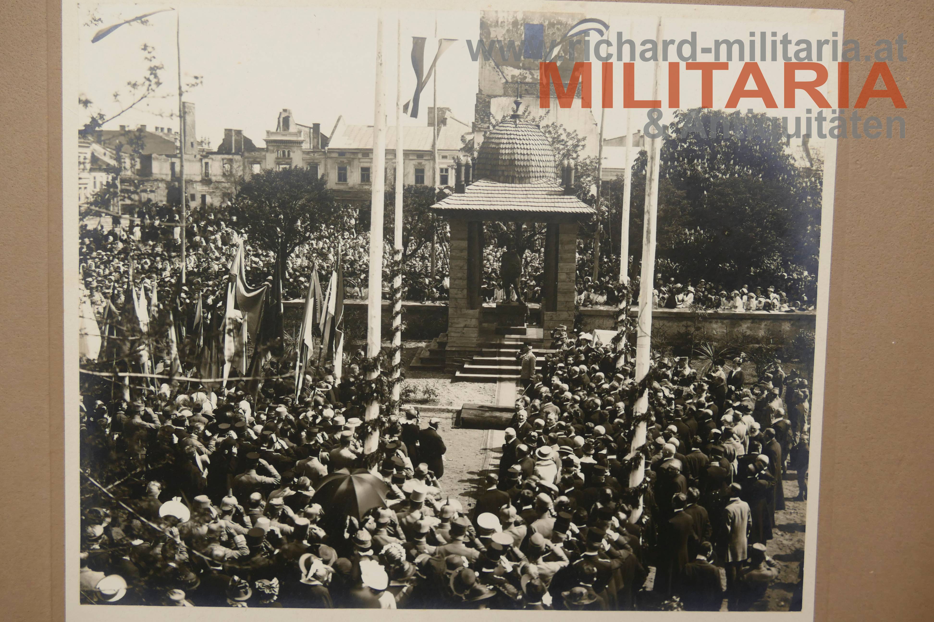 k.u.k. Hartkartonfoto - Enthüllung des Wehrmannes in Eisen in Drohobycz