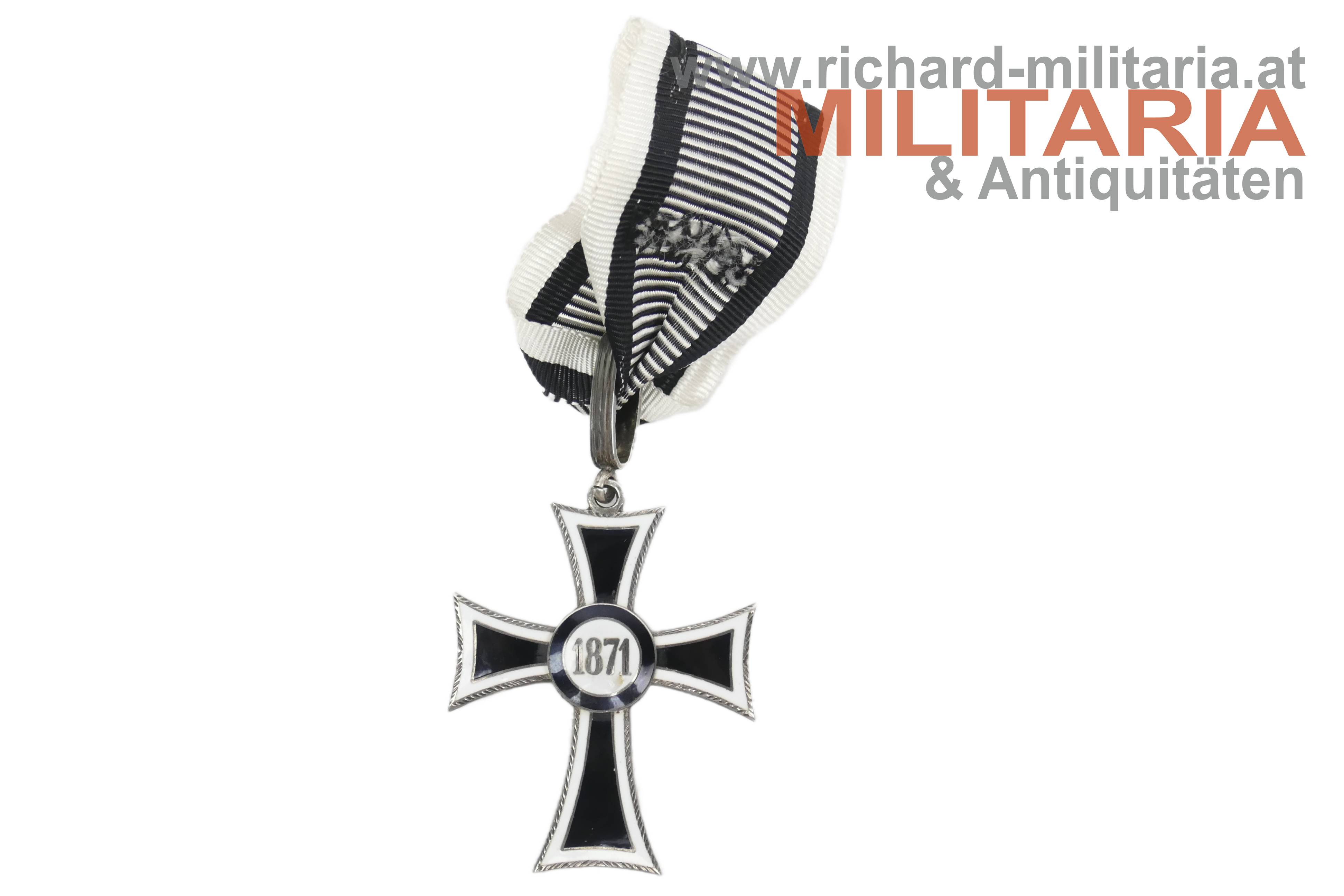 Marianerkreuz - Halskreuz - Knopflochtrageweise