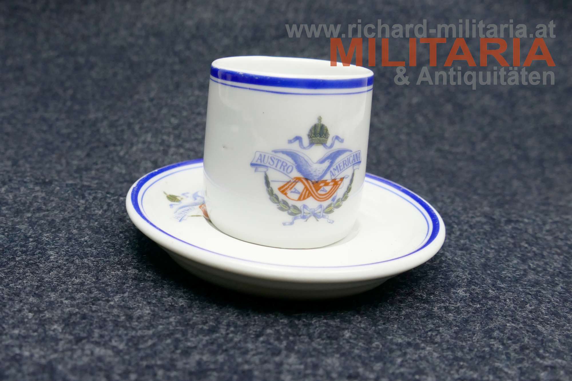 Tasse "Austro Americana S.S. co. Ltd Trieste" mit Broschüre der Reederei