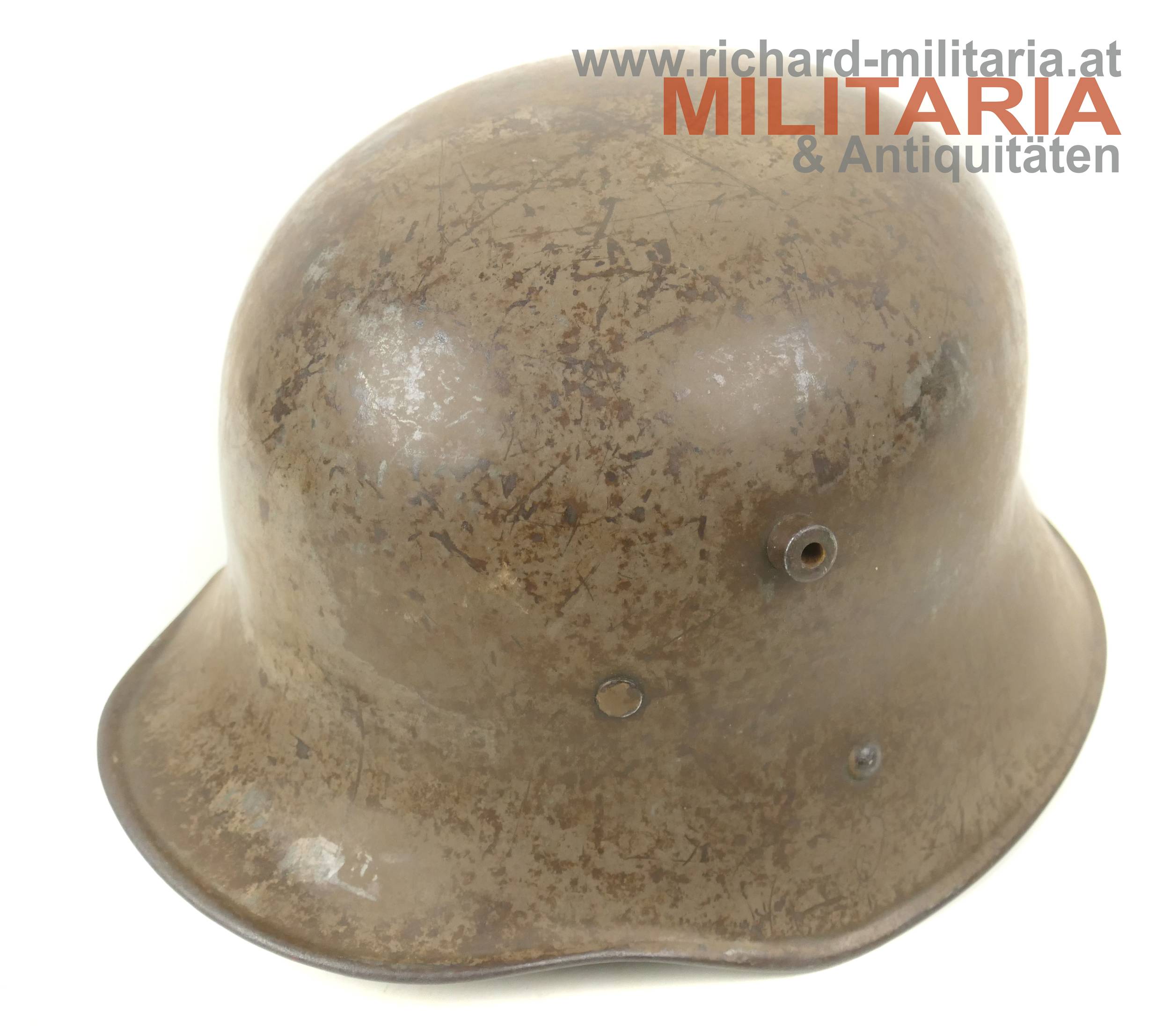 k.u.k. Stahlhelm M1917- österreichische Fertigung - B.G.B 