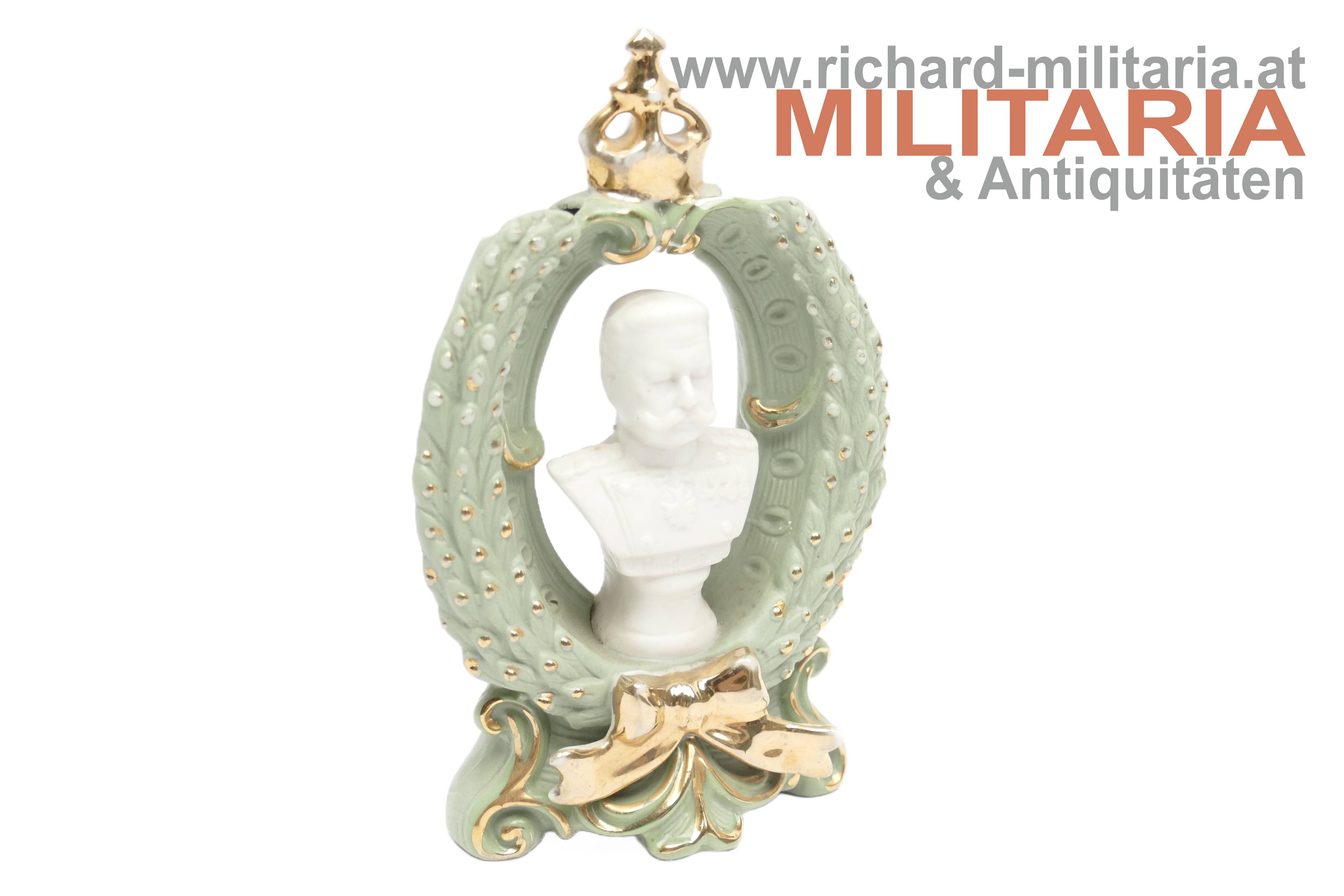 Biskuitporzellan - General v. Hindenburg