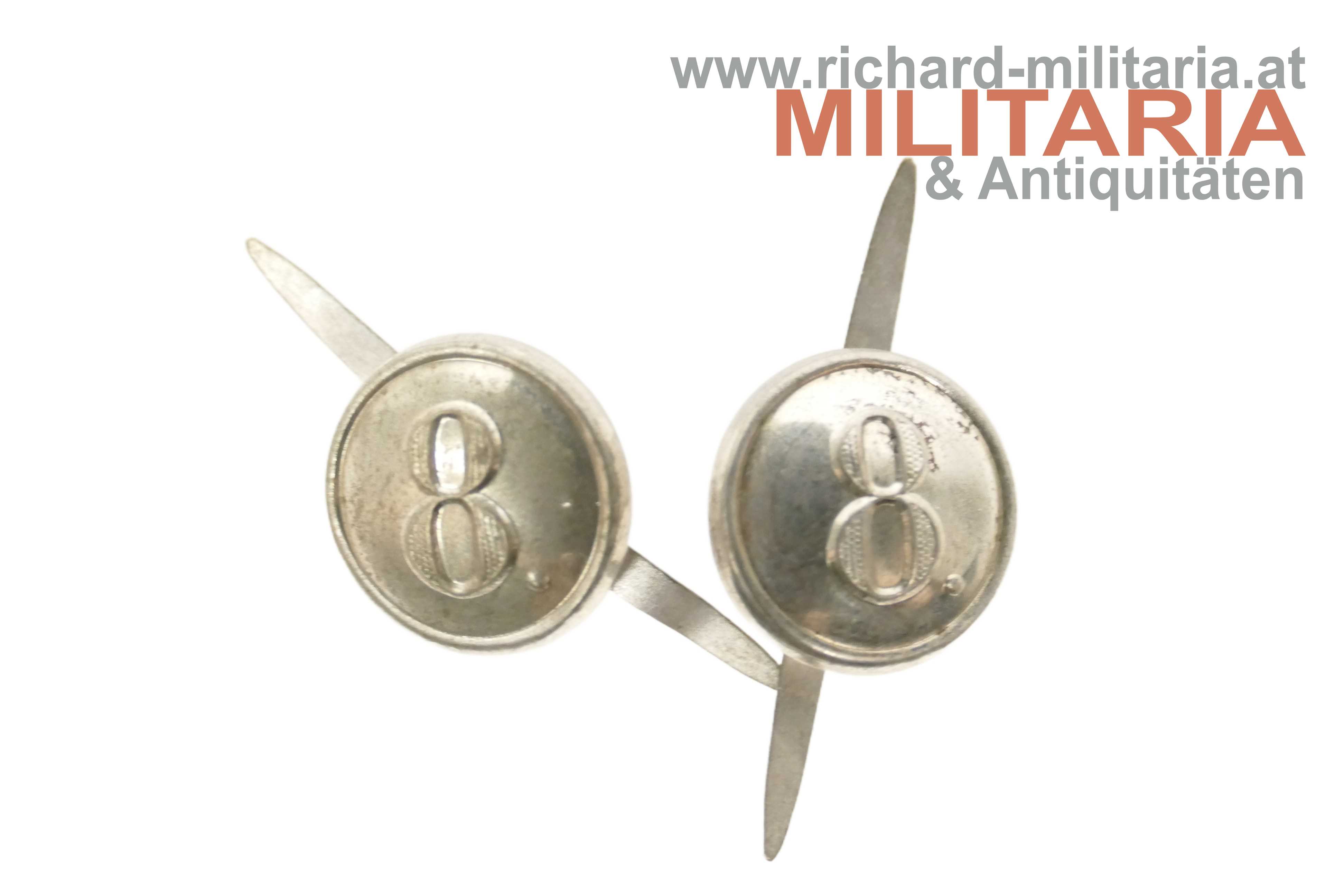 k.k. Landwehr IR 8 - Paar Knöpfe für die Feldkappe / schwarze Kappe  