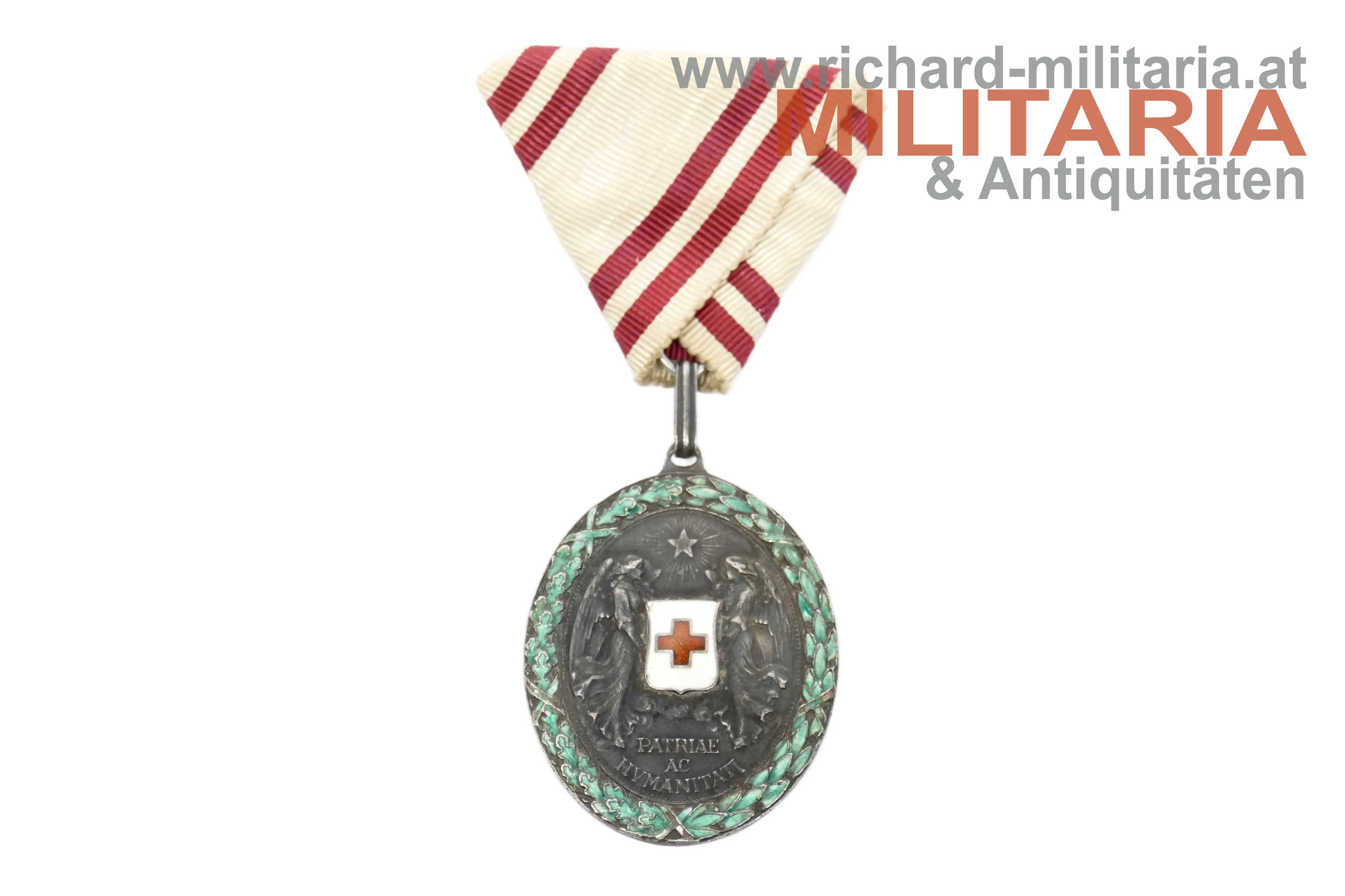 Rotes Kreuz - Silberne Ehrenmedaille mit KD