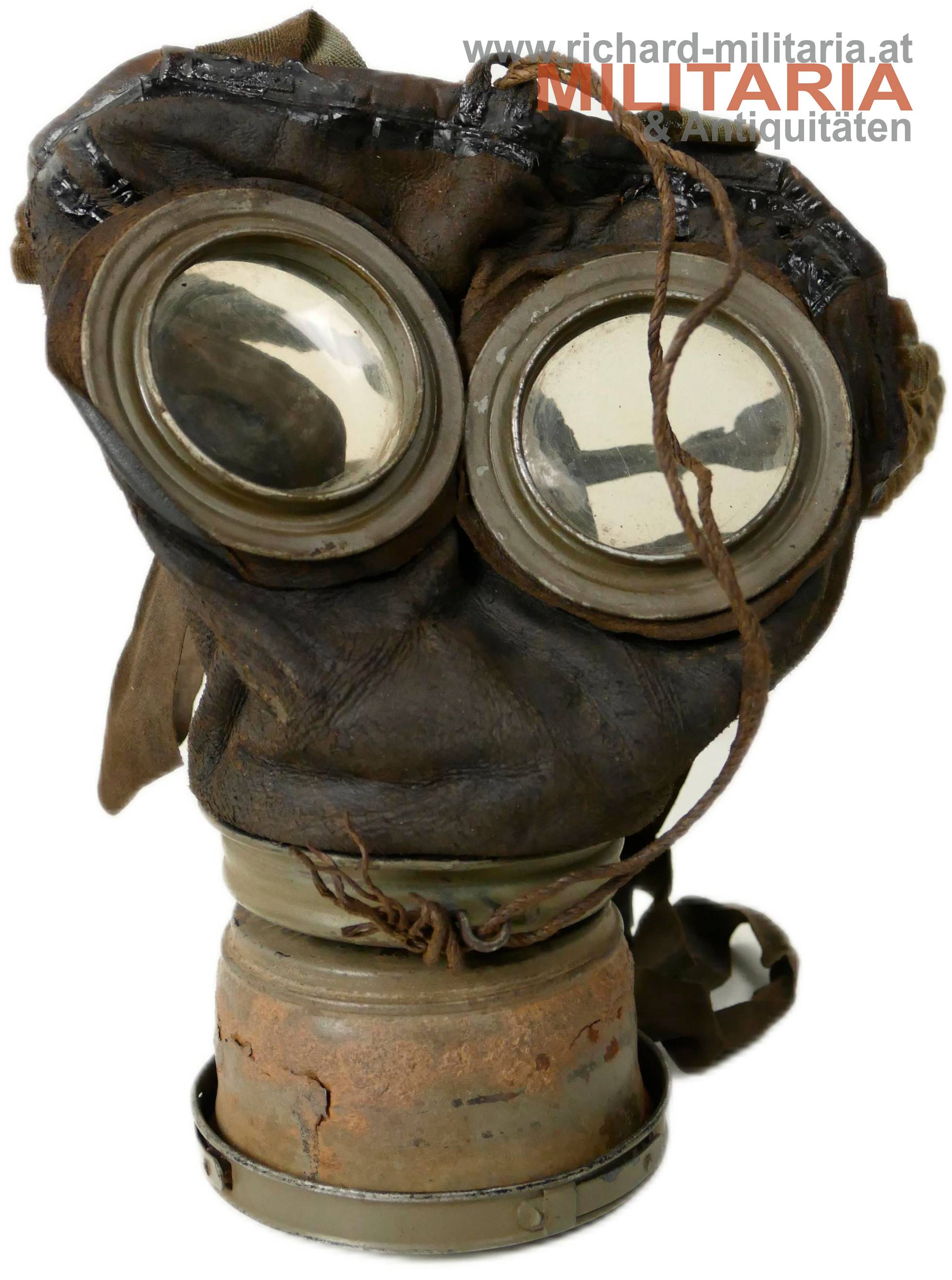 Deutsches Kaiserreich -  Gasmaske - komplett mit Dose und Beriemung 