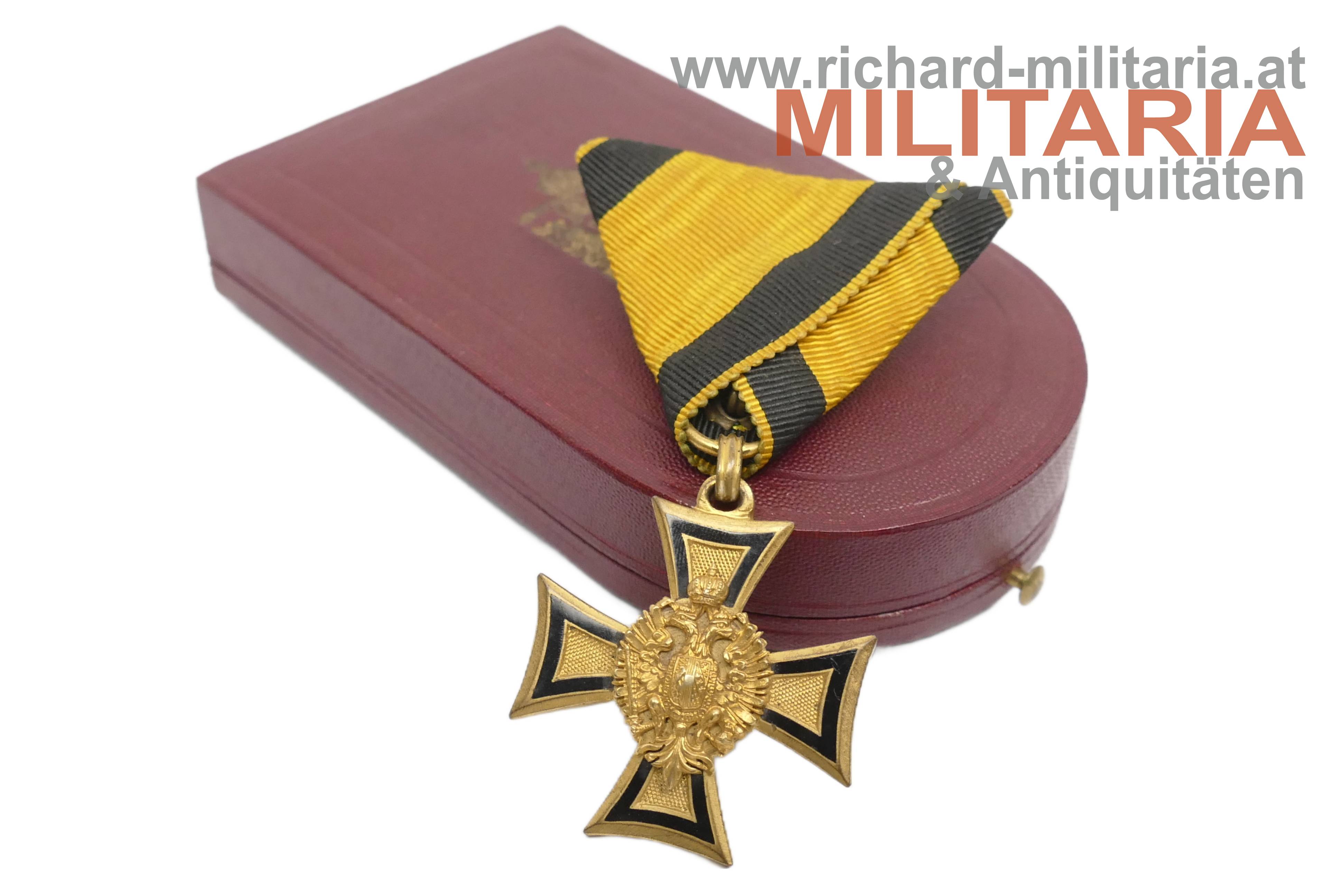 k.u.k Militärdienstzeichen 2. Klasse (40 Jahre) für Offiziere im Etui