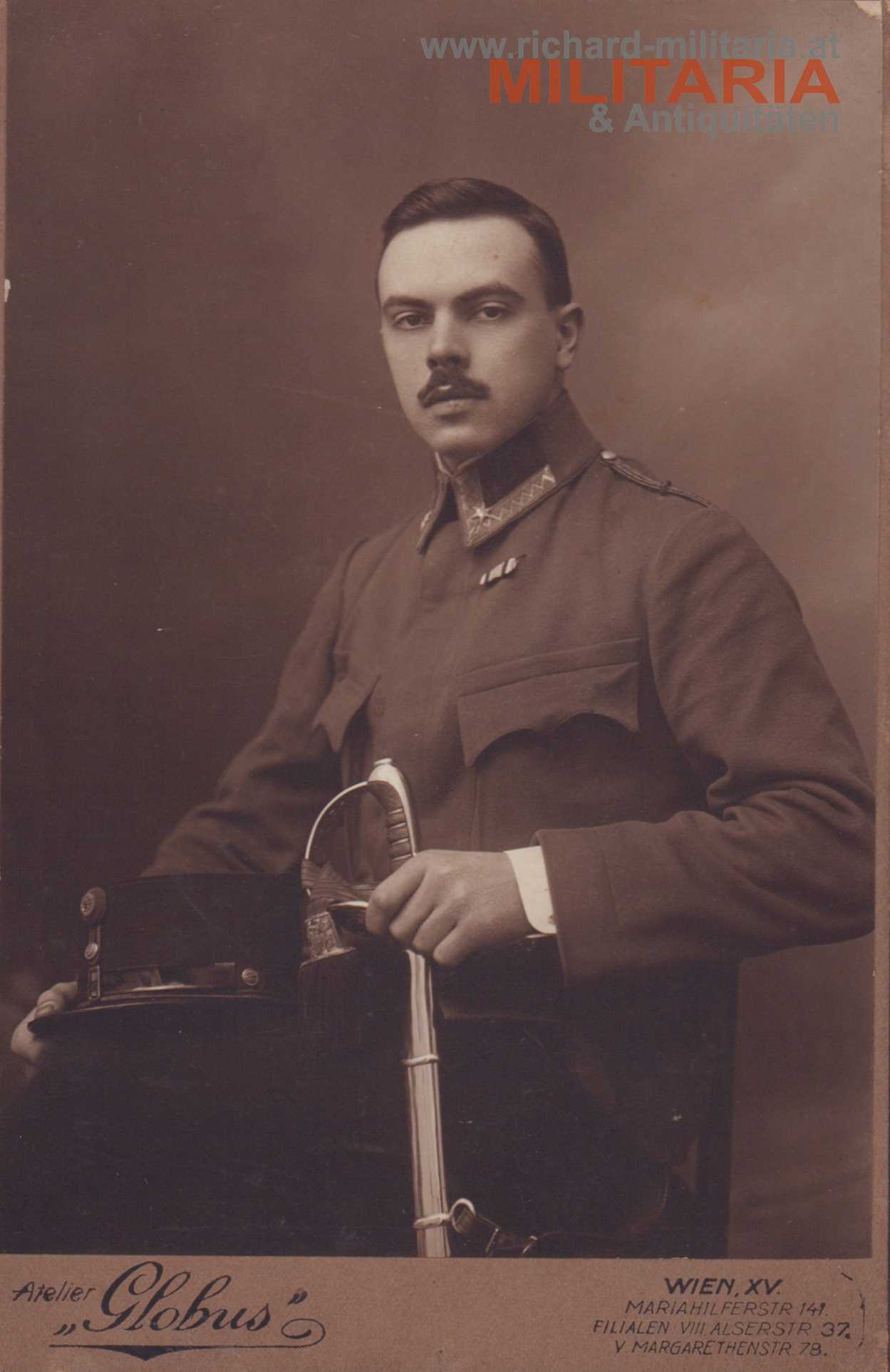 k.u.k. Hartkartonfoto - Fähnrich der Artillerie