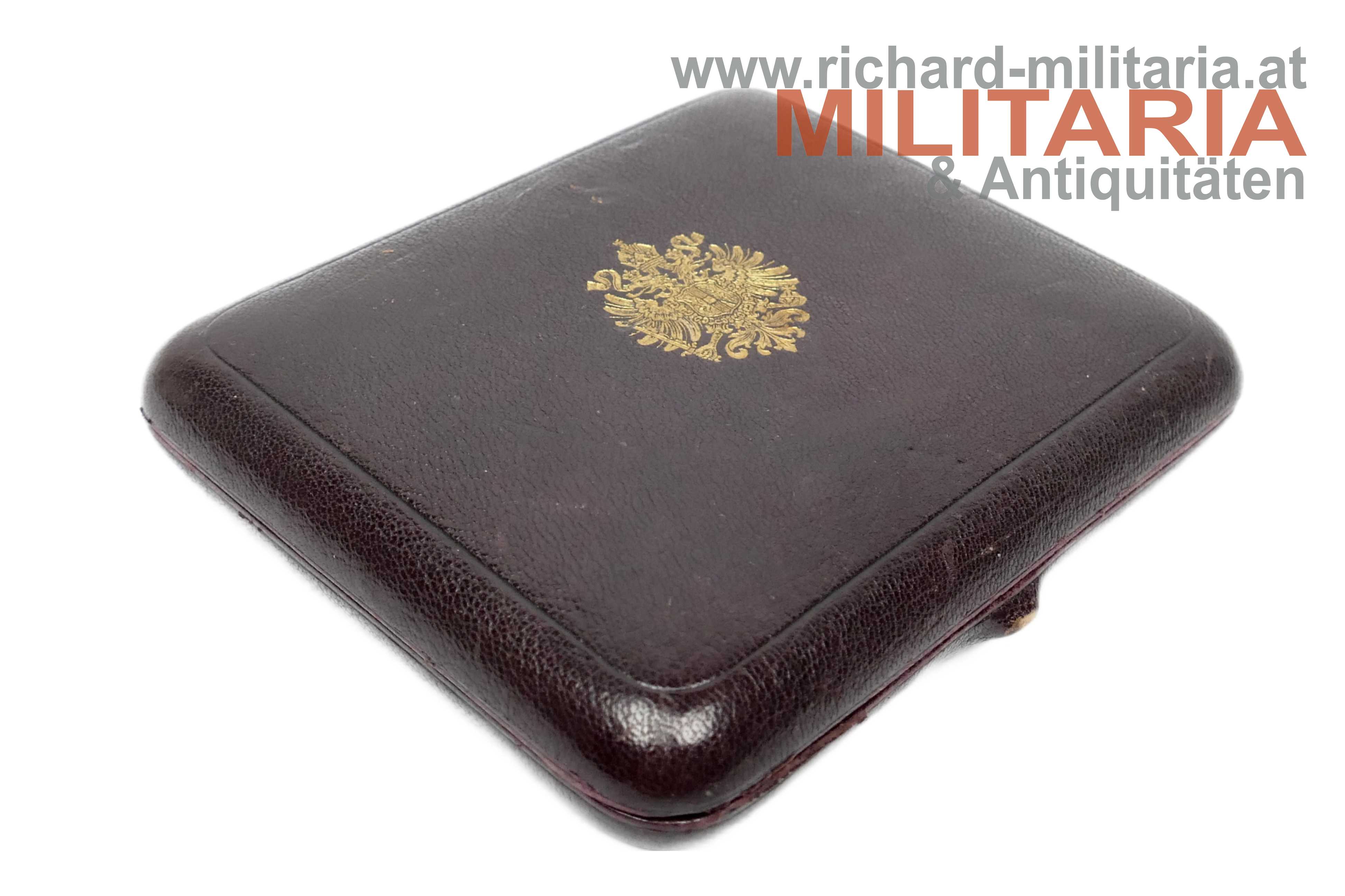 Kaiserliche Geschenkuhr - Etui