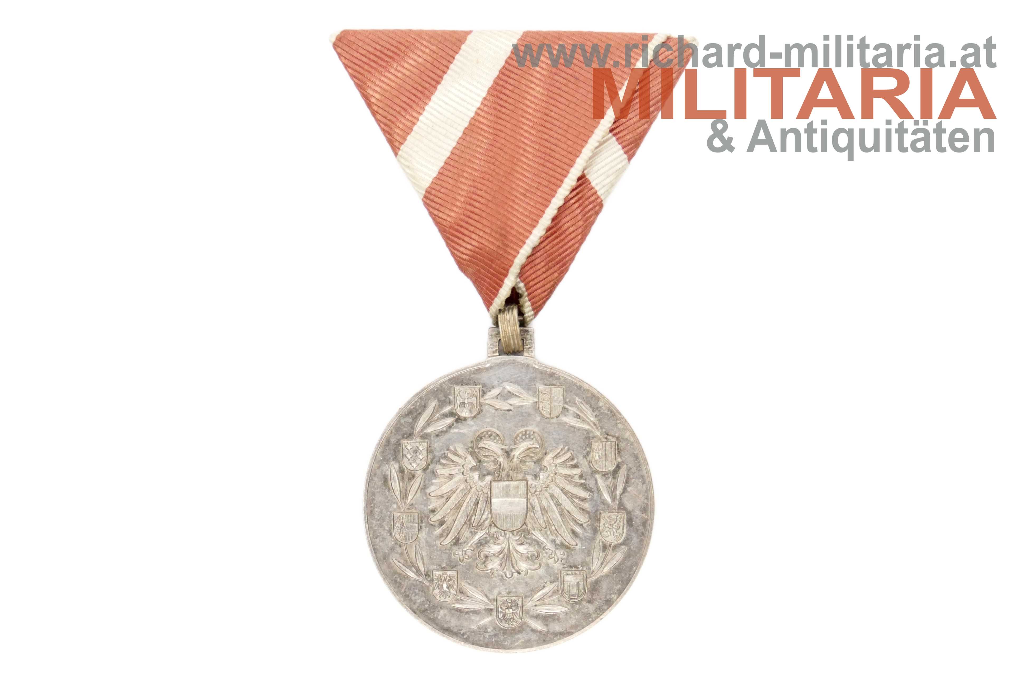 Bundesstaat - Große Silberne Medaille für Verdienste