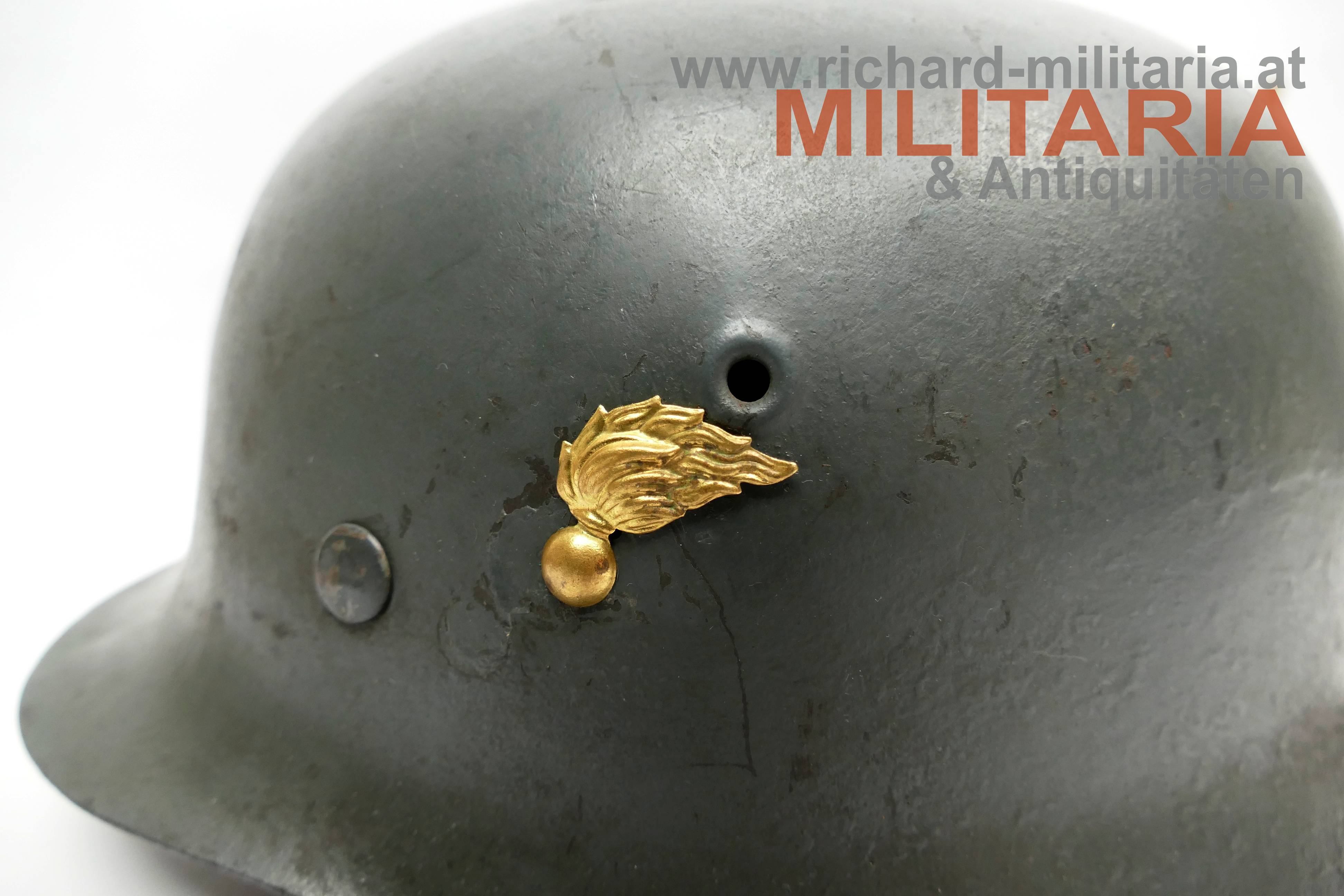 B-Gendarmerie - Stahlhelm für Wach- und Ehrendienst