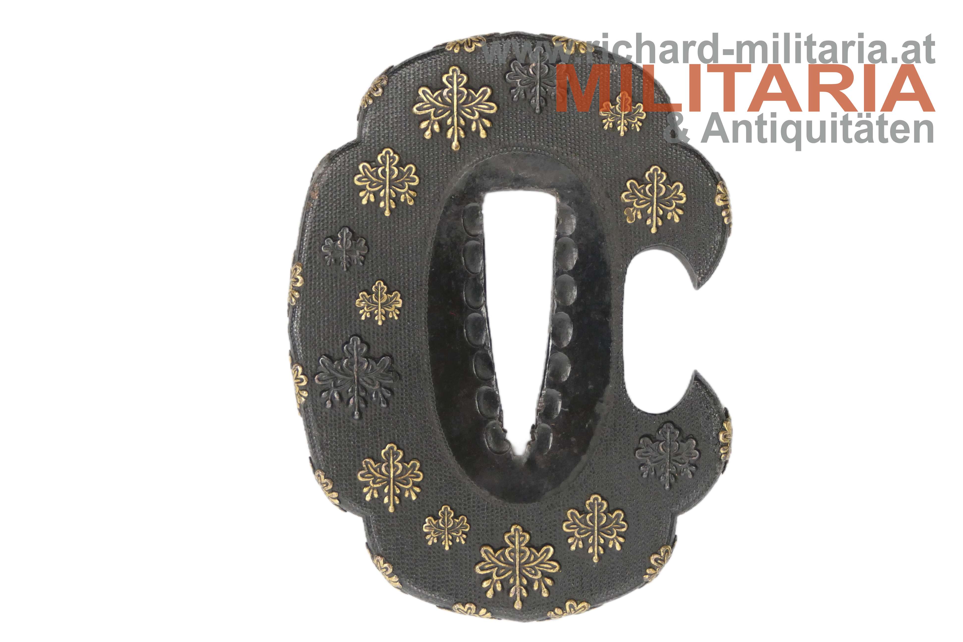 Japan - Tsuba "mokkogata" kiri-mon