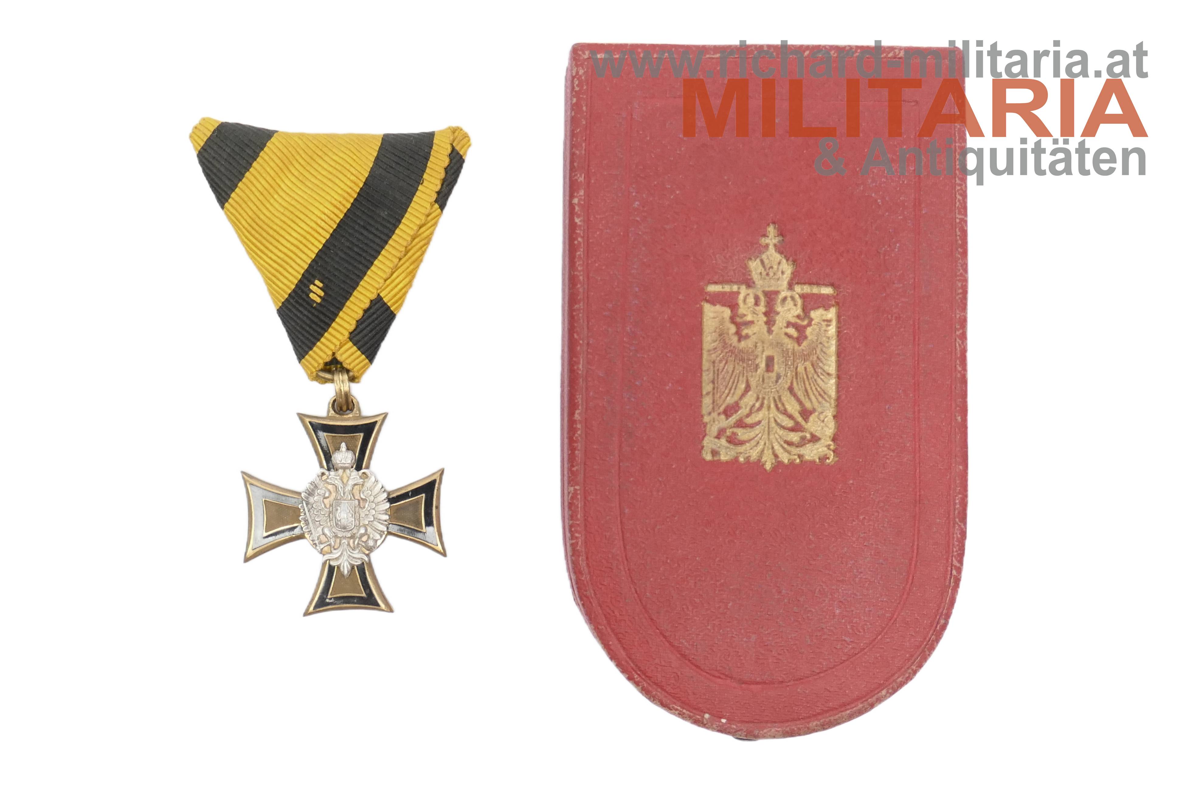 k.u.k. Militärdienstzeichen Offizier 2. Klasse (40 J.) mit Etui - Variante
