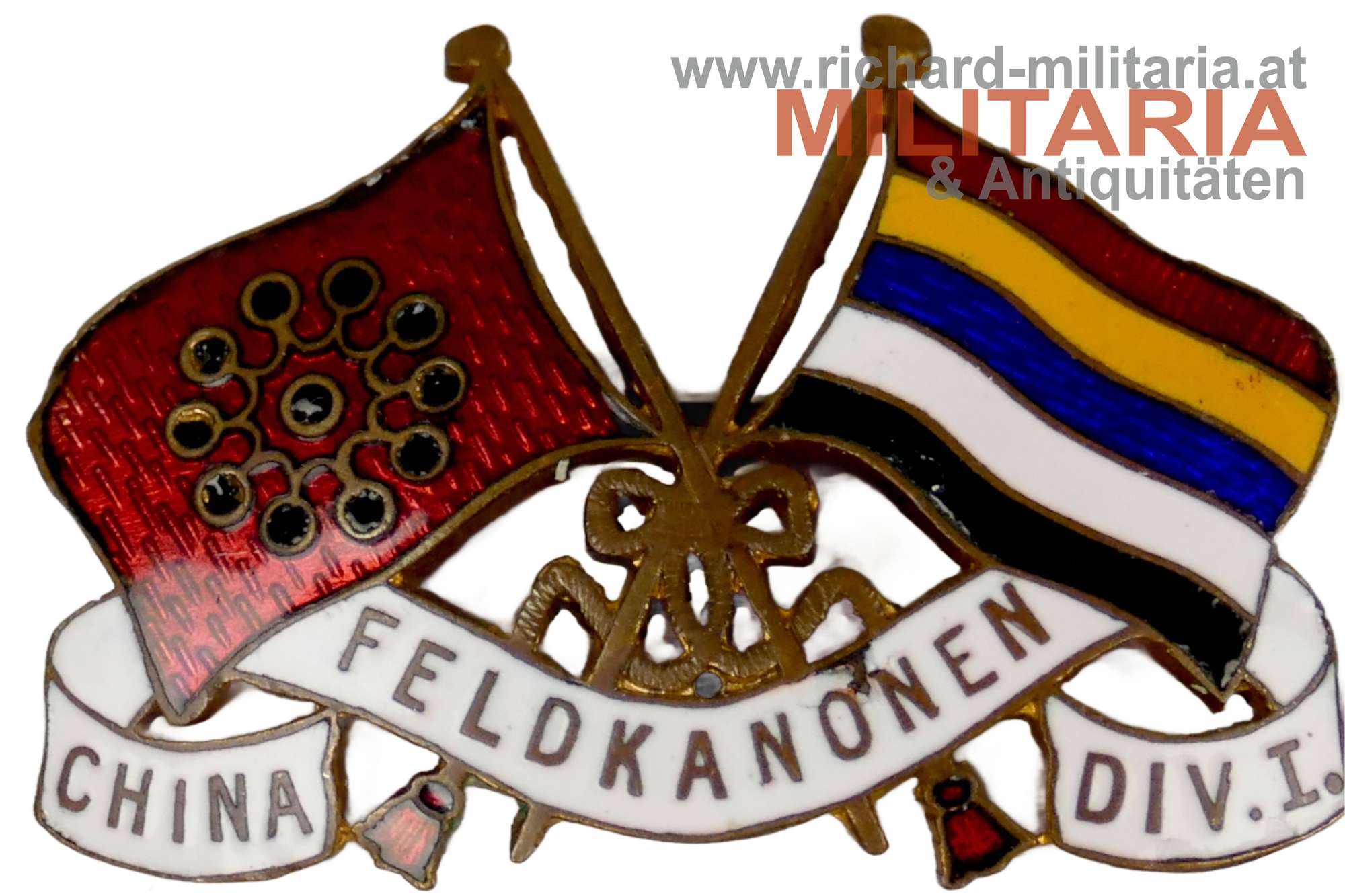 k.u.k. Kappenabzeichen China Feldkanonen Div. I (!)