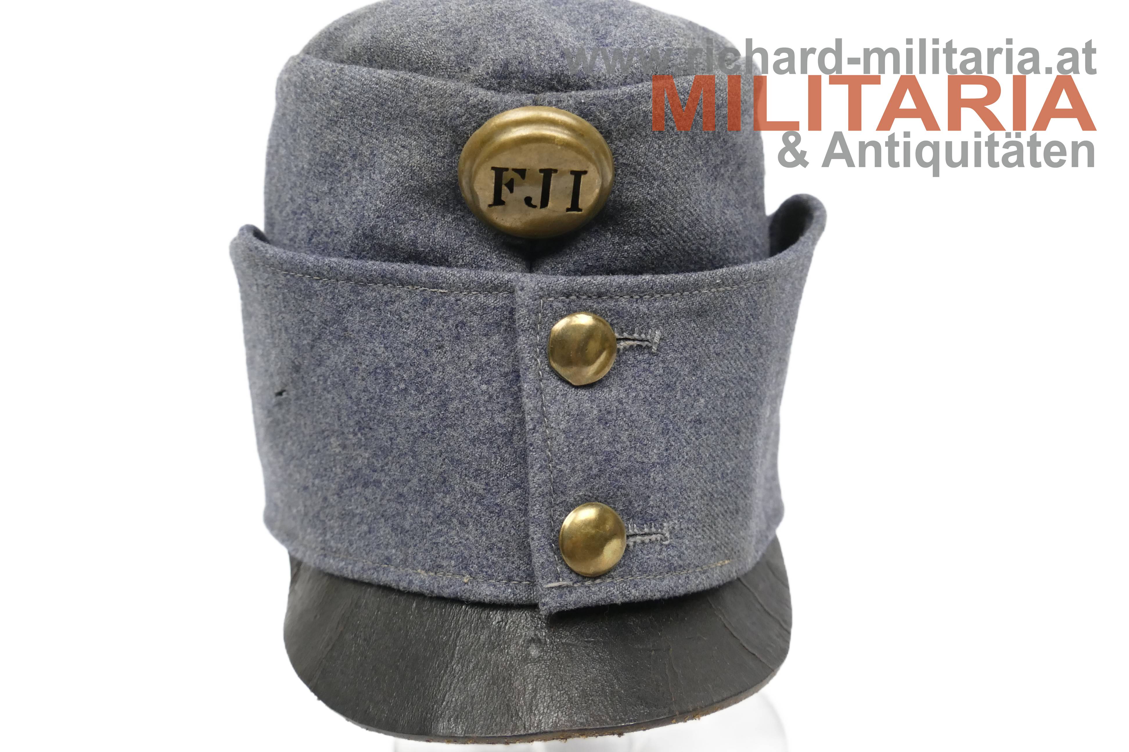 k.u.k. hechtgraue Feldkappe M1908 für Mannschaften - "M.D.1 1915"