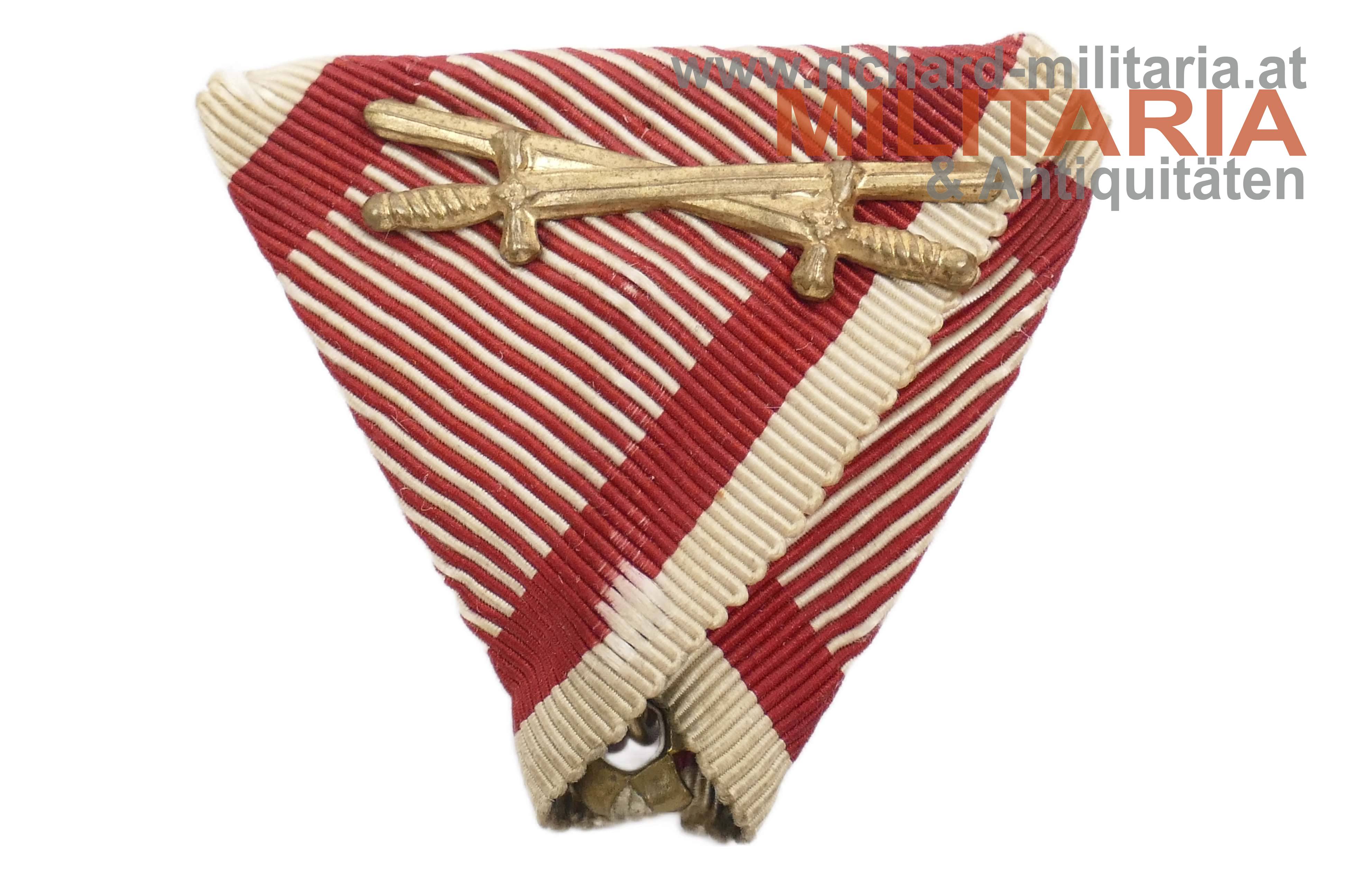 k.u.k. Tapferkeitsband mit Schwerter