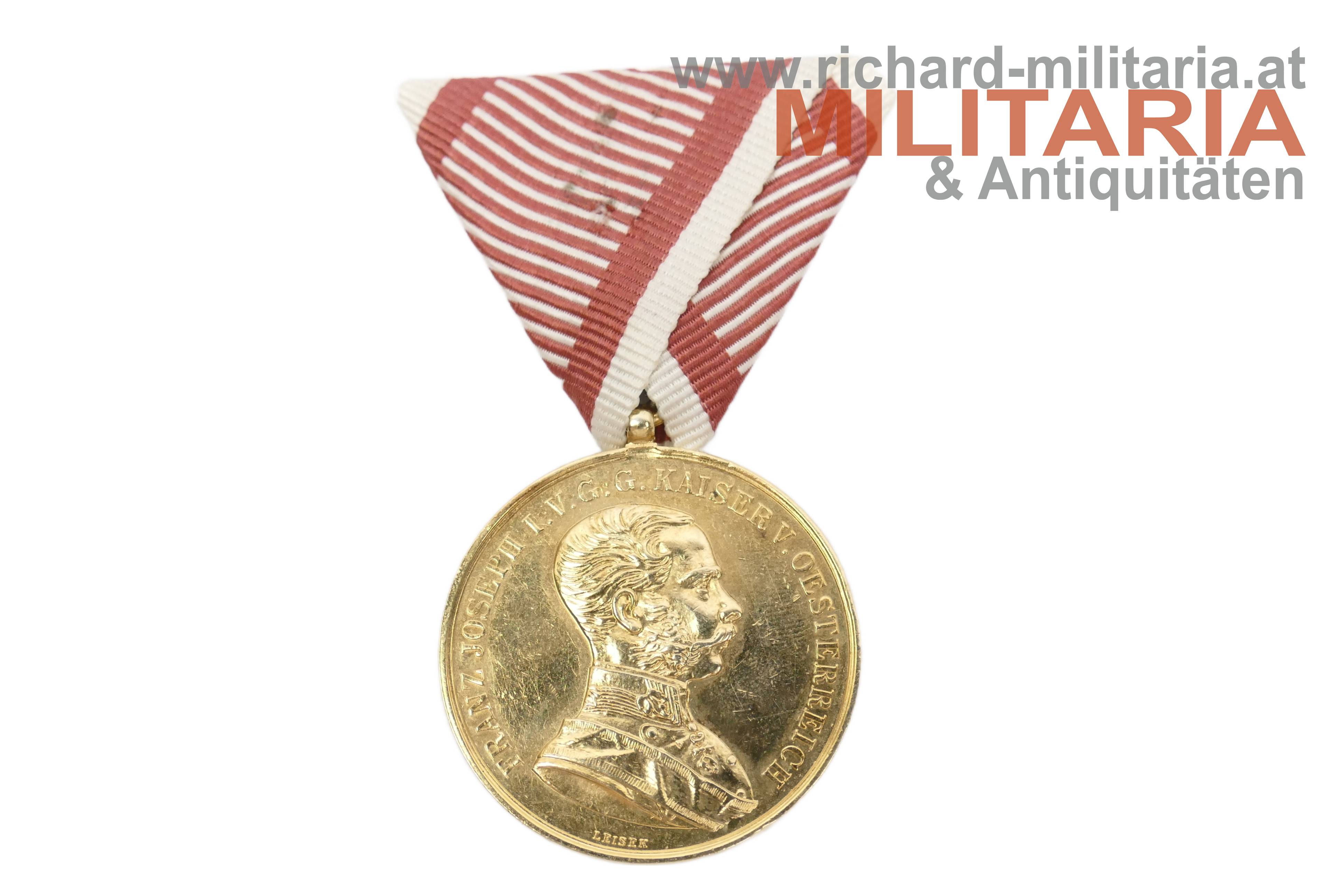 k.u.k. Silberne Tapferkeitsmedaille 1. Klasse Kaiser Franz Josef - VERGOLDET 